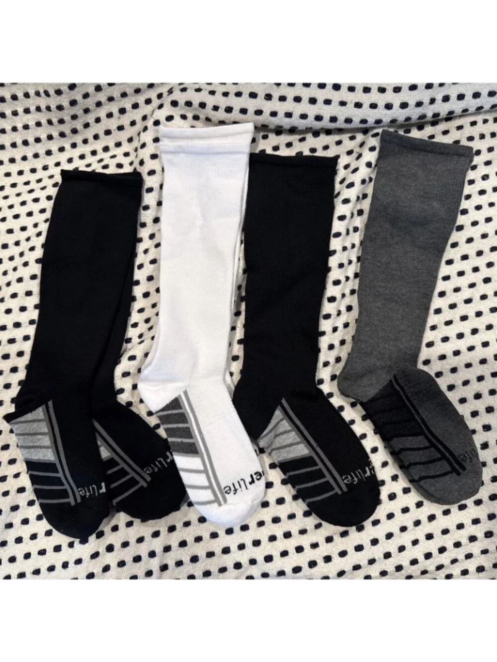 Tommie Copper 4 Pack SnugStay Knee High Compression Socks Black White Small S